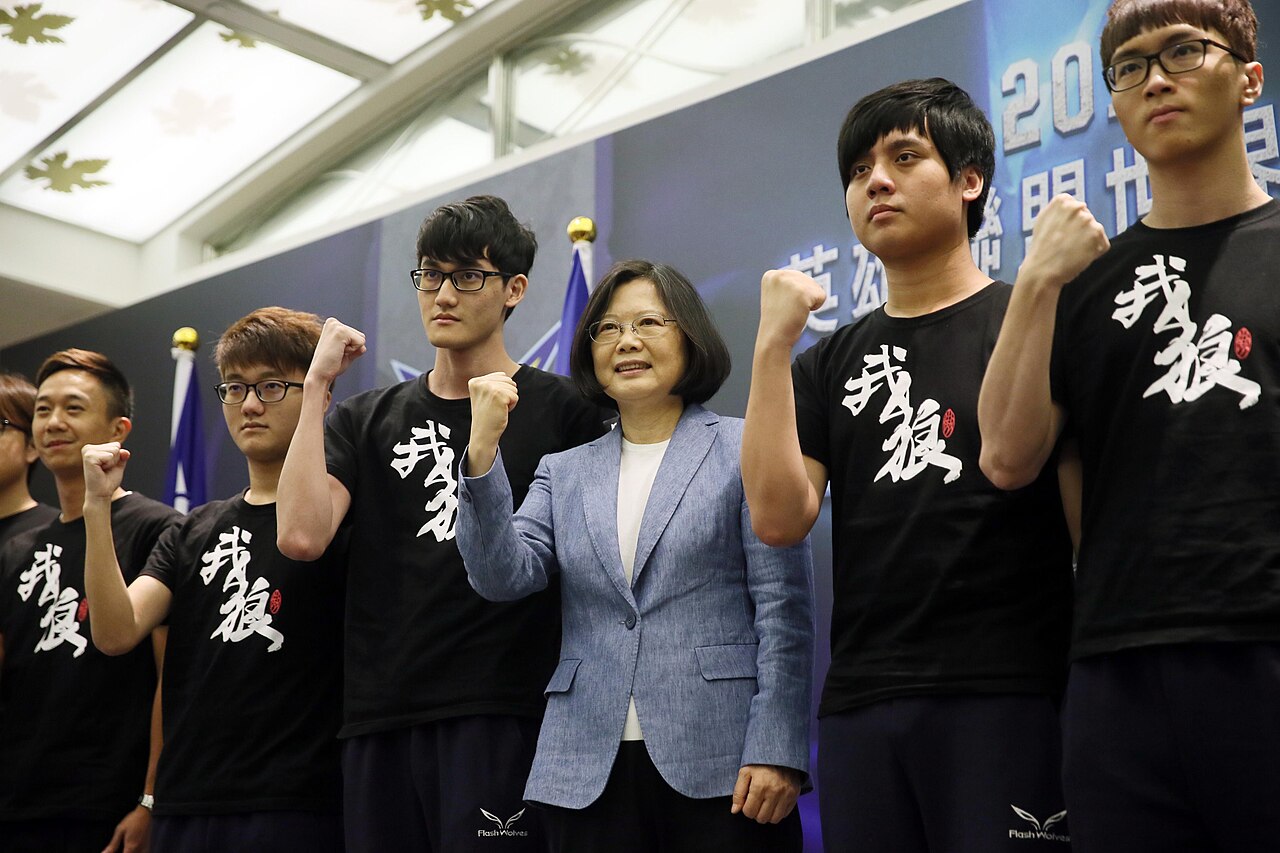 冠军之外的岗位：电竞俱乐部的人力成本结构